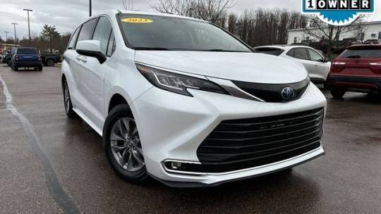 2023 Toyota Sienna XLE — Minivan — 56,003 mi — Burlington, VT