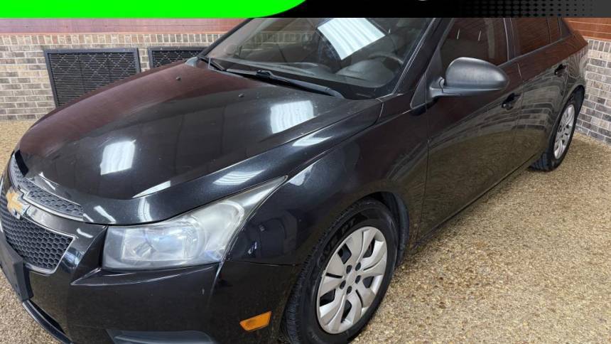 2013 Chevrolet Cruze LS — Sedan — 102,361 mi — Pensacola, FL
