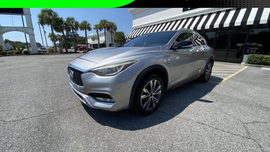 2017 Infiniti QX30 Premium