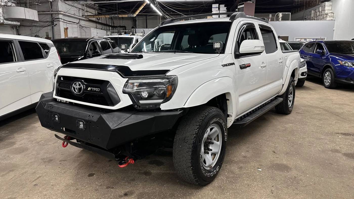 2015 Toyota Tacoma Base — Pickup Truck — 169,951 mi — Hasbrouk Heights, NJ