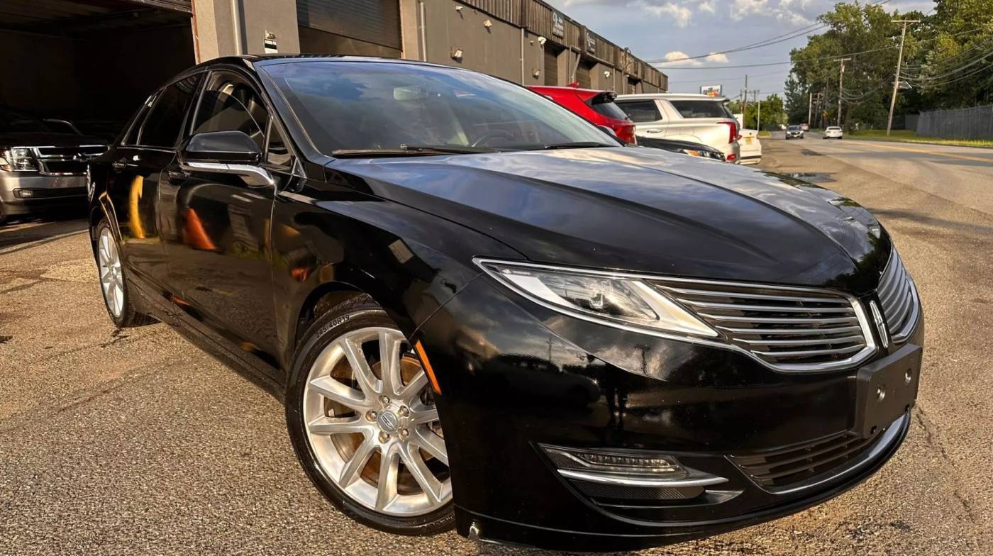 2016 Lincoln MKZ Hybrid Base