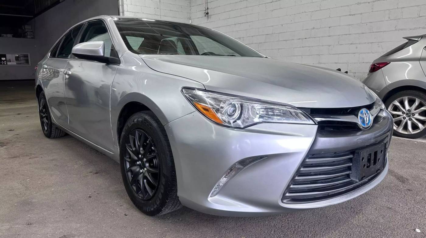 2017 Toyota Camry Hybrid LE — Sedan — 95,064 mi — Hasbrouk Heights, NJ