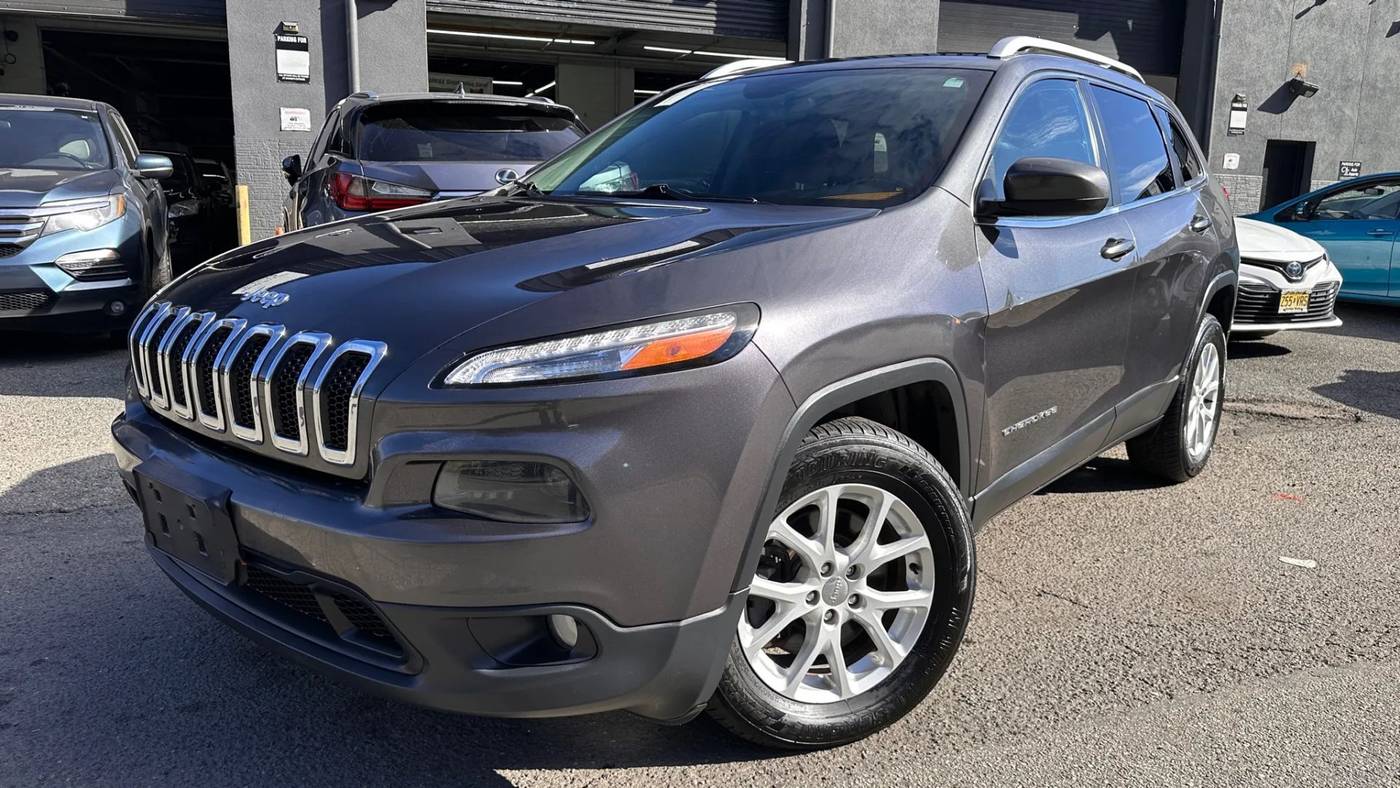 2016 Jeep Cherokee Latitude — SUV — 94,503 mi — Hasbrouk Heights, NJ