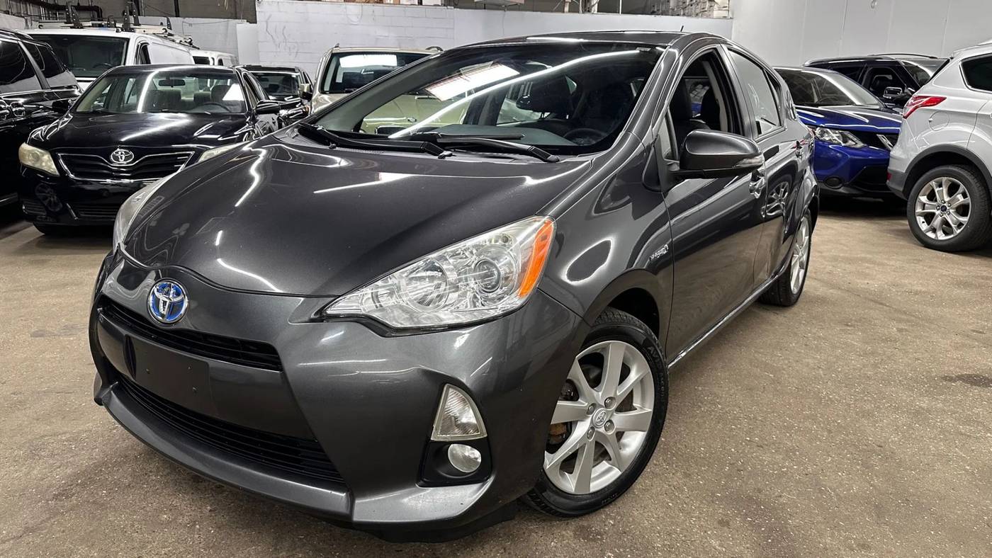 2013 Toyota Prius c Three