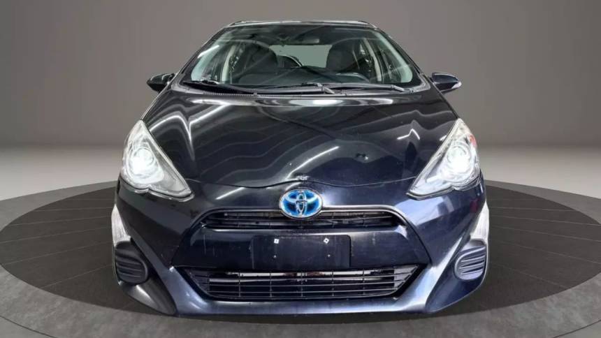 2016 Toyota Prius c Two