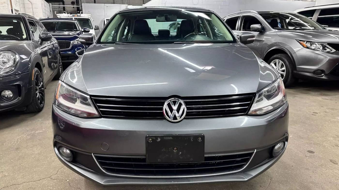 2014 Volkswagen Jetta 1.8T SE — Sedan — 122,792 mi — Hasbrouk Heights, NJ