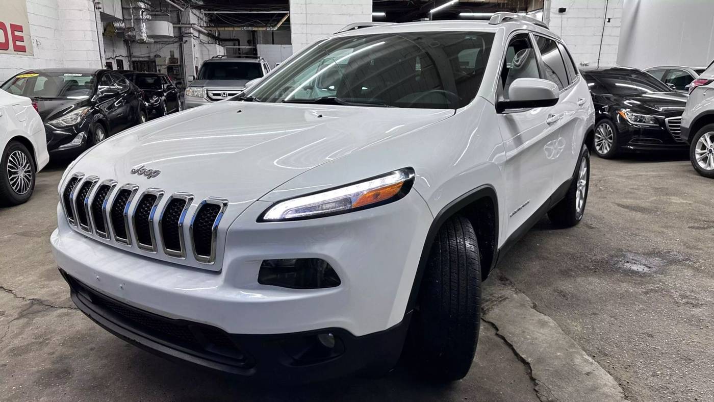2016 Jeep Cherokee Latitude — SUV — 165,866 mi — Hasbrouk Heights, NJ