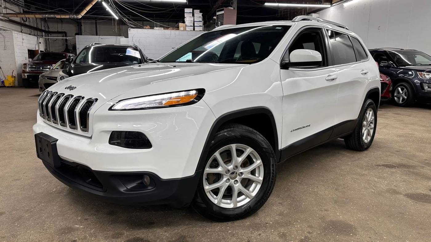 2016 Jeep Cherokee Latitude — SUV — 150,365 mi — Hasbrouk Heights, NJ