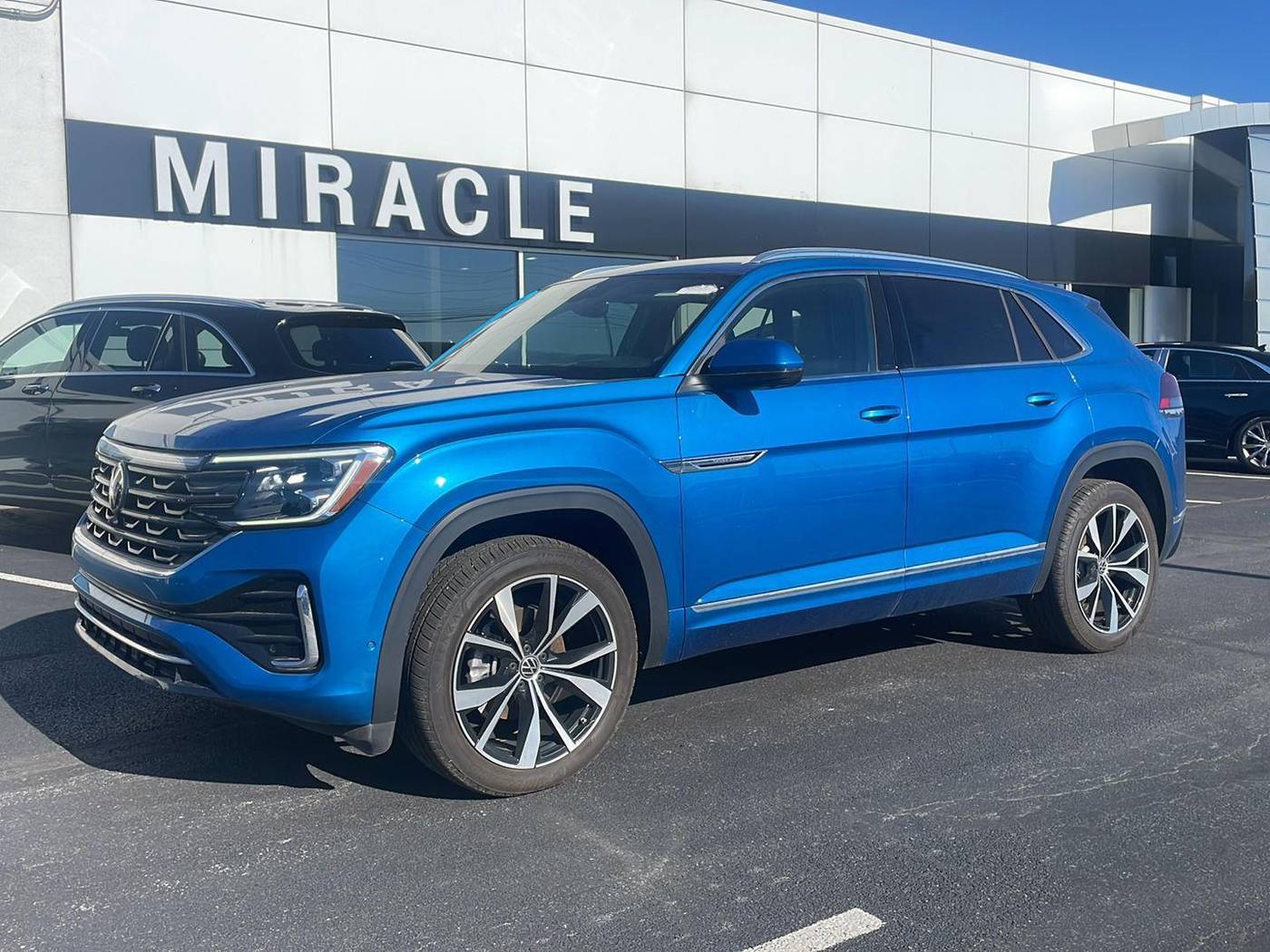 2024 Volkswagen Atlas Cross Sport SEL Premium R-Line — SUV — 12,750 mi — Fleetwood, PA
