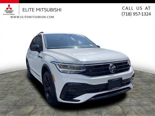 2024 Volkswagen Tiguan SE R-Line Black — SUV — 11,704 mi — Jamaica, NY