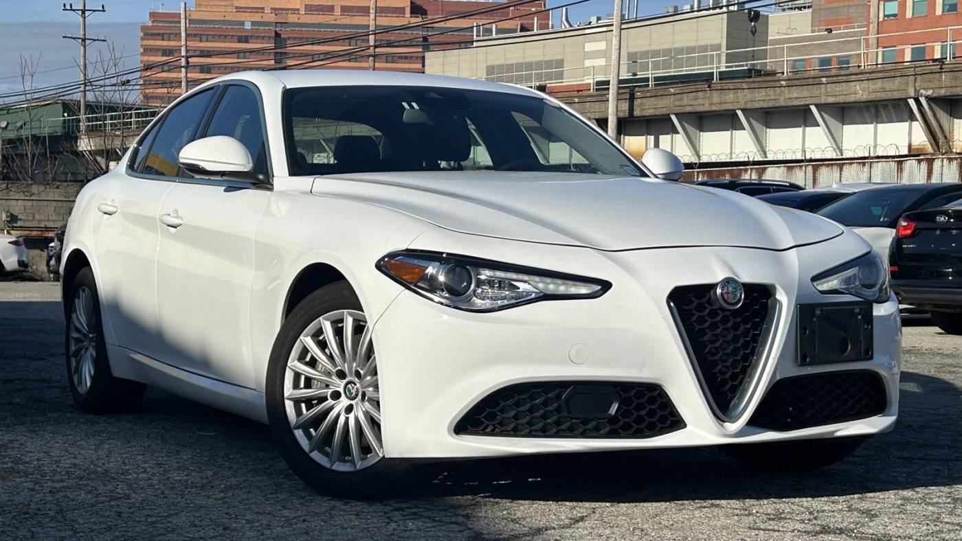 2021 Alfa Romeo Giulia Sprint — Sedan — 53,165 mi — Jamaica, NY