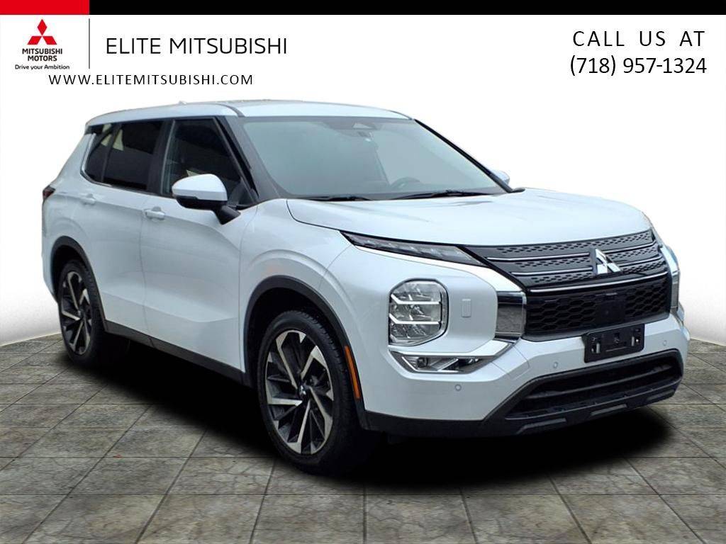 2023 Mitsubishi Outlander SE — SUV — 35,522 mi — Jamaica, NY