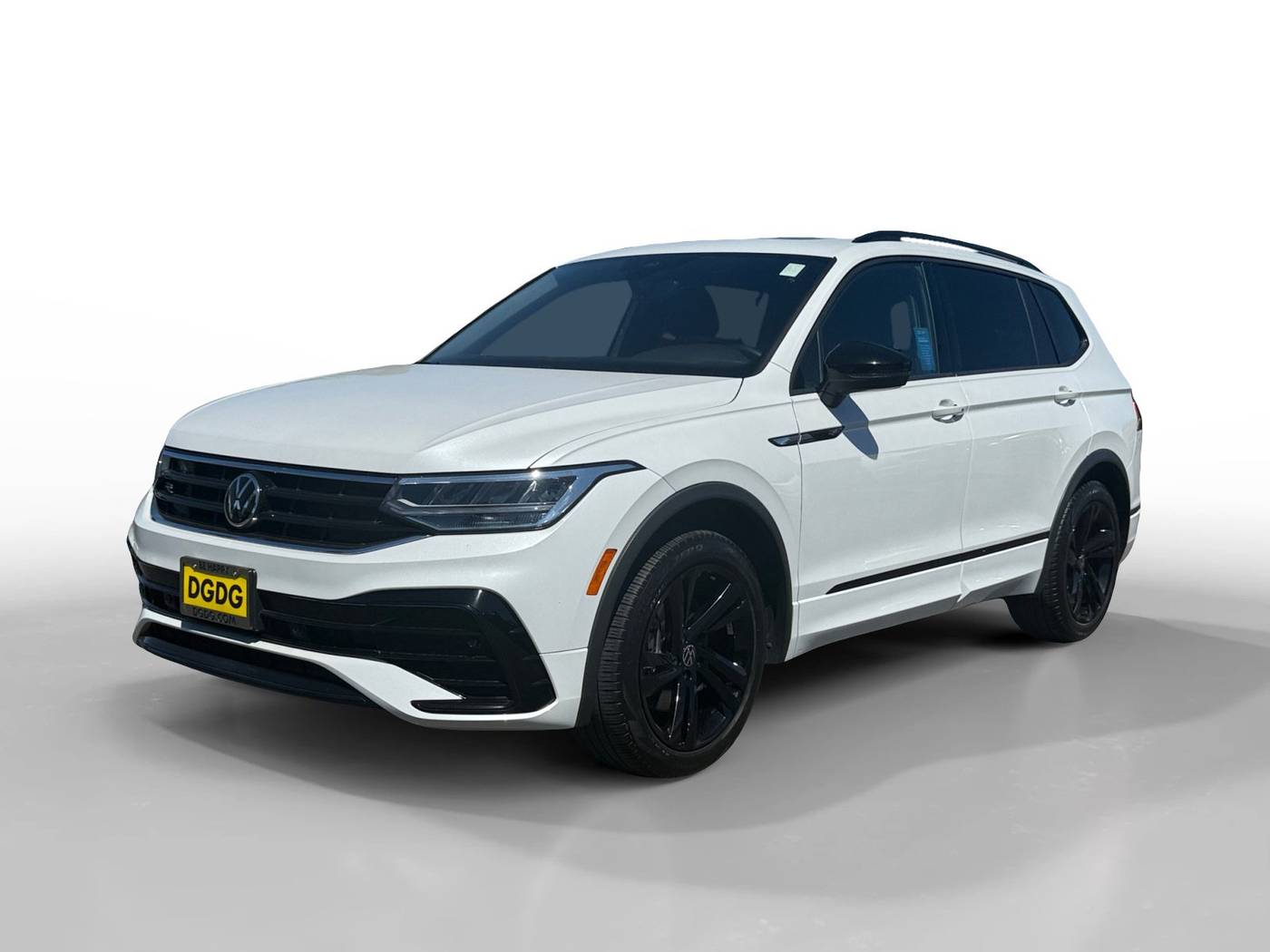 2023 Volkswagen Tiguan SE R-Line Black — SUV — 22,762 mi — Modesto, CA