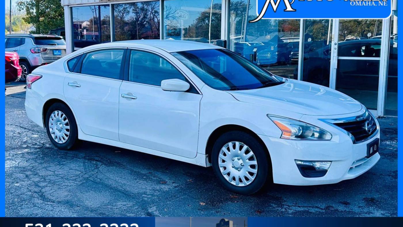 2015 Nissan Altima 2.5 S — Sedan — 83,679 mi — Omaha, NE