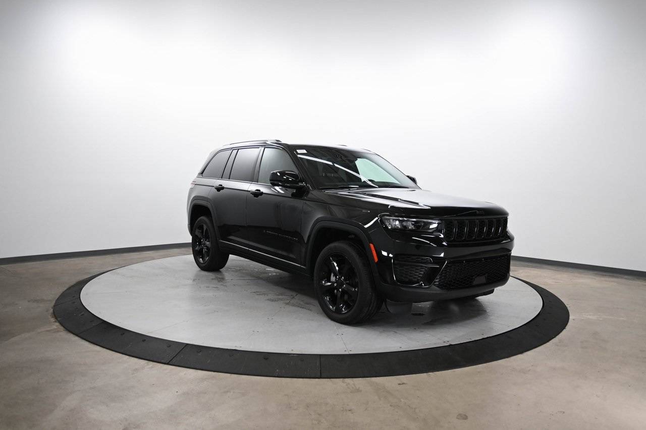 2022 Jeep Grand Cherokee Altitude — SUV — 29,951 mi — Cornelius, NC