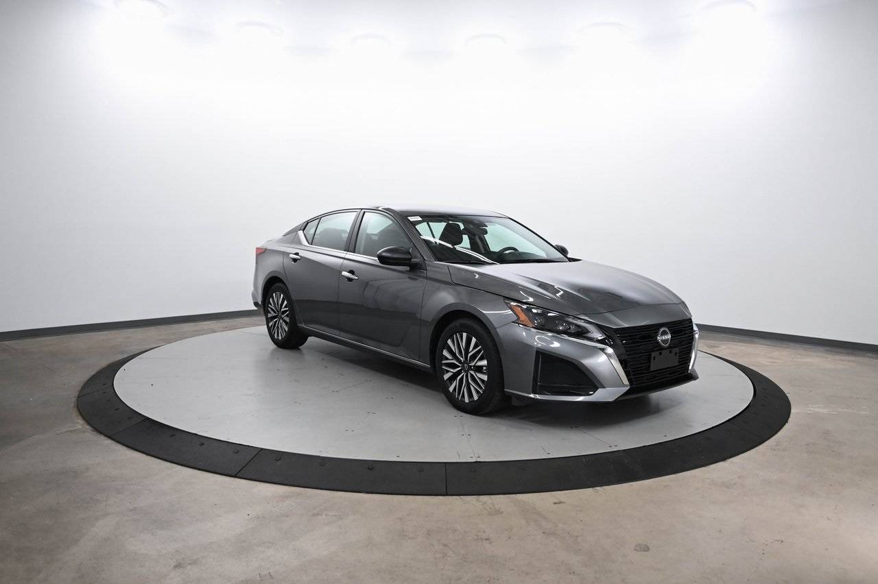 2024 Nissan Altima SV — Sedan — 32,185 mi — Cornelius, NC