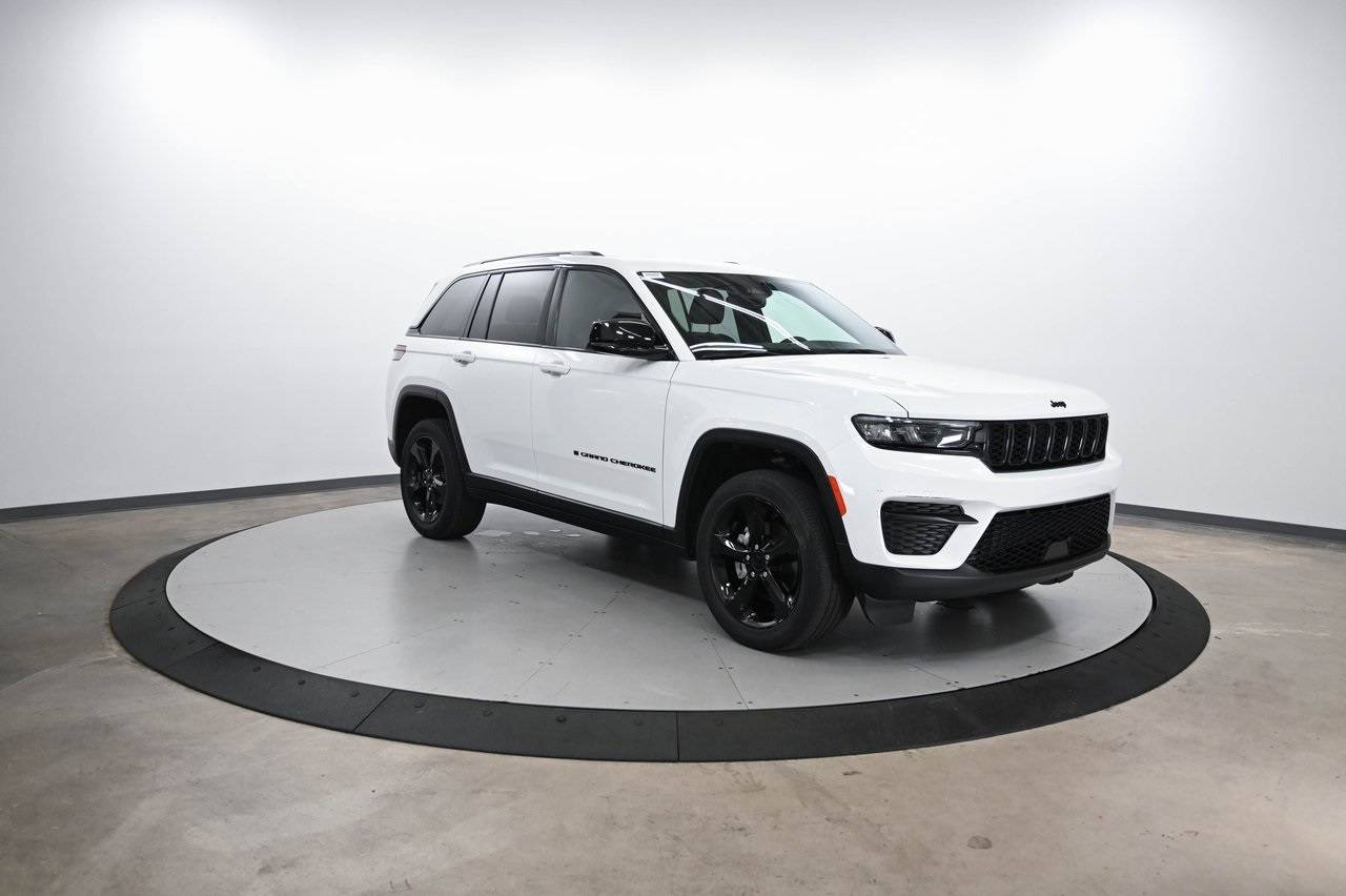 2023 Jeep Grand Cherokee Altitude — SUV — 57,575 mi — Cornelius, NC