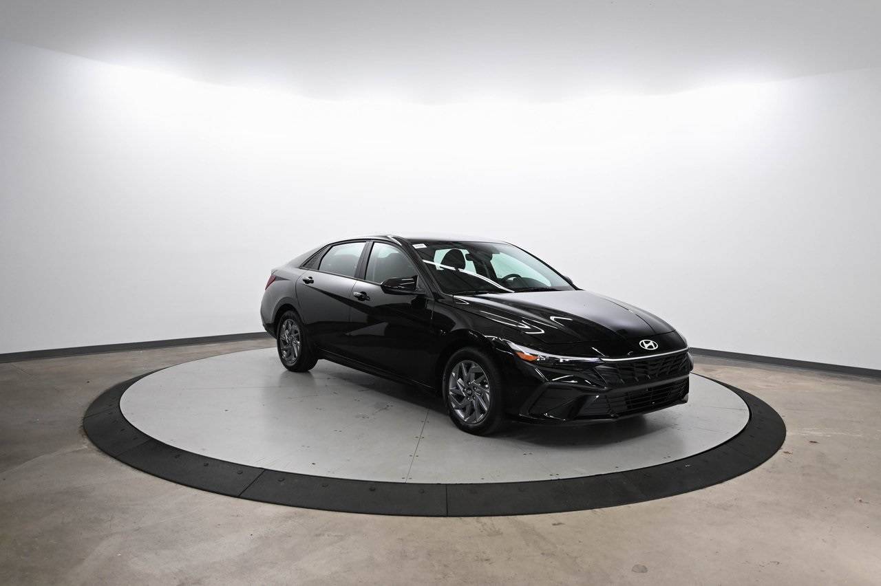 2024 Hyundai Elantra SEL — Sedan — 28,166 mi — Cornelius, NC