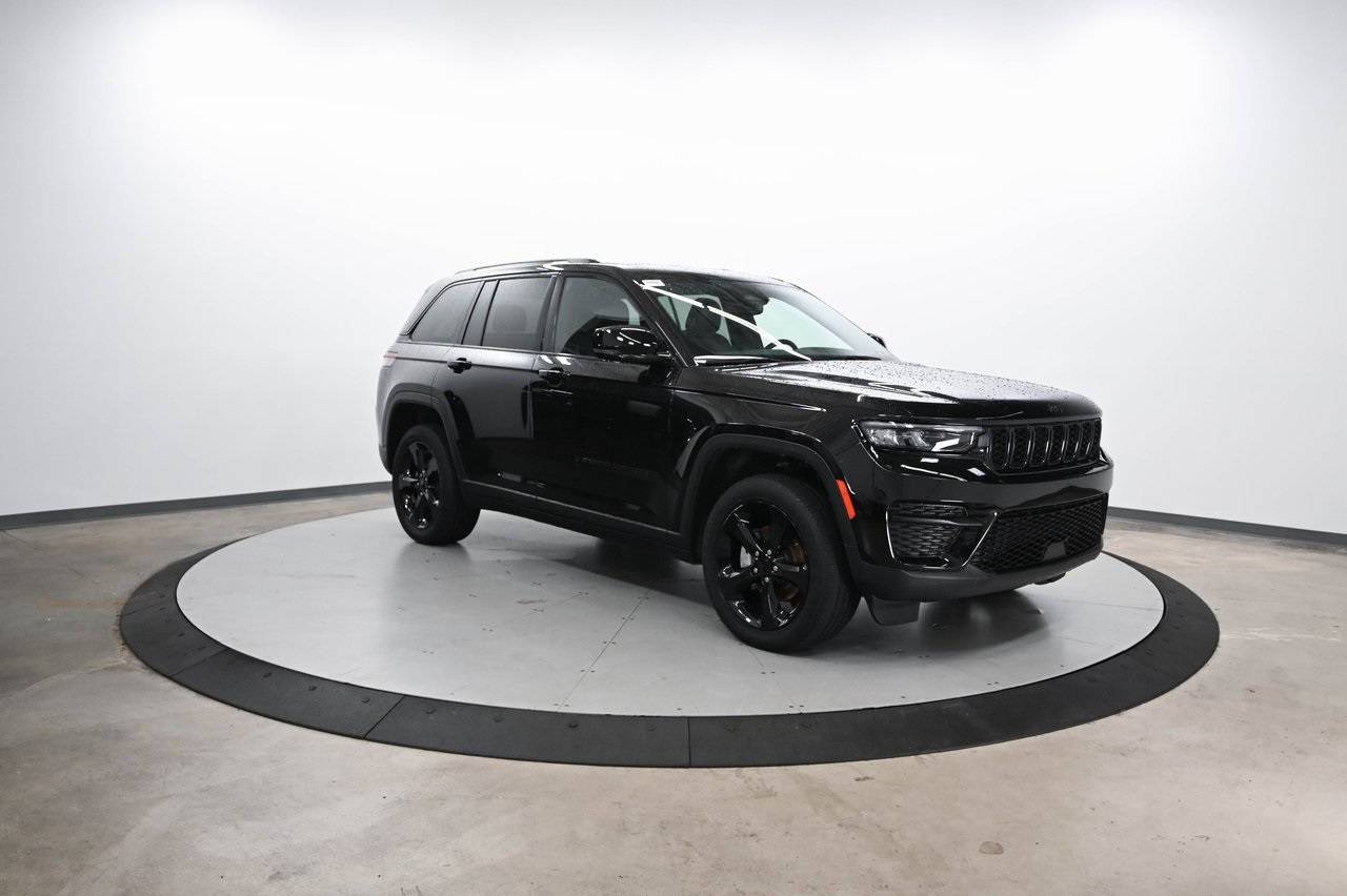 2023 Jeep Grand Cherokee Altitude — SUV — 42,556 mi — Cornelius, NC