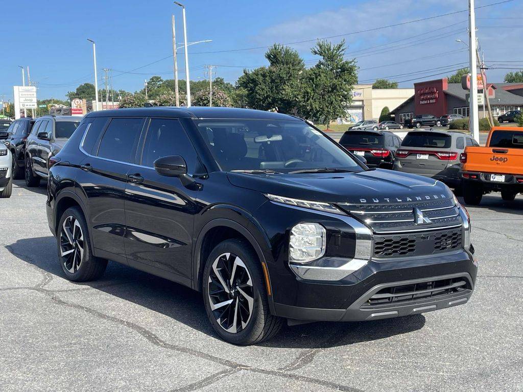 2022 Mitsubishi Outlander ES — SUV — 65,012 mi — Gastonia, NC