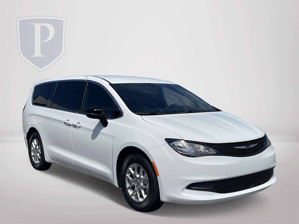 2025 Chrysler Voyager LX — Minivan — 5,244 mi — Gastonia, NC