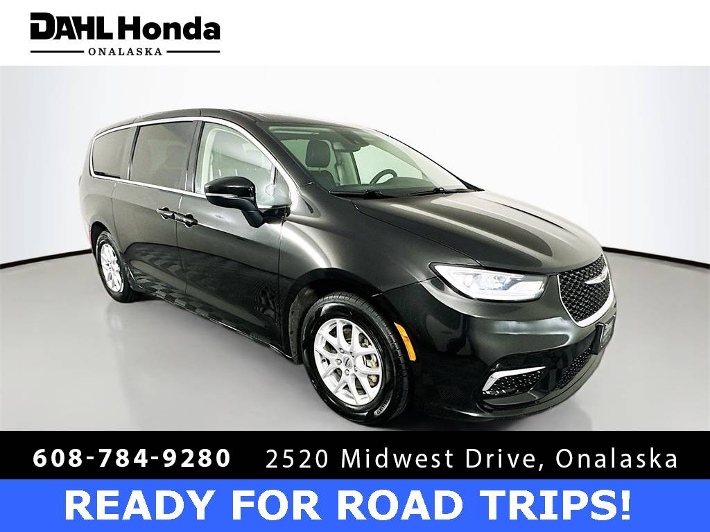 2023 Chrysler Pacifica Touring L — Minivan — 64,635 mi — Onalaska, WI