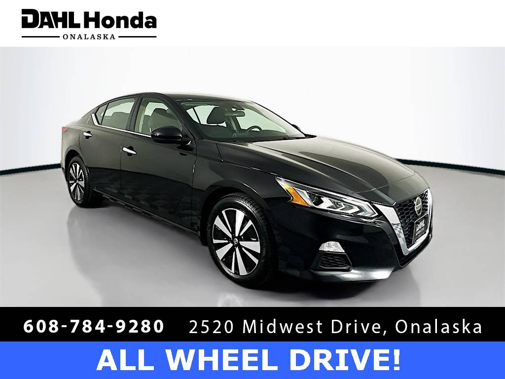 2022 Nissan Altima SV — Sedan — 56,803 mi — Onalaska, WI