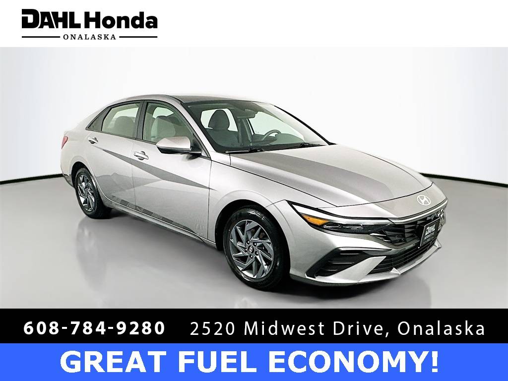 2024 Hyundai Elantra SEL — Sedan — 58,922 mi — Onalaska, WI