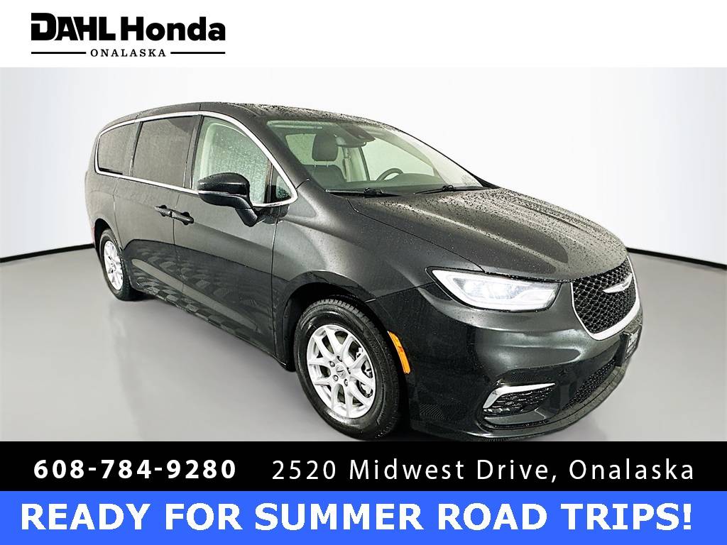 2023 Chrysler Pacifica Touring L — Minivan — 64,751 mi — Onalaska, WI