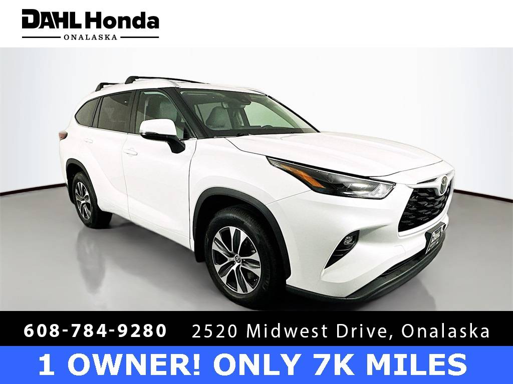 2024 Toyota Highlander XLE — SUV — 7,646 mi — Onalaska, WI