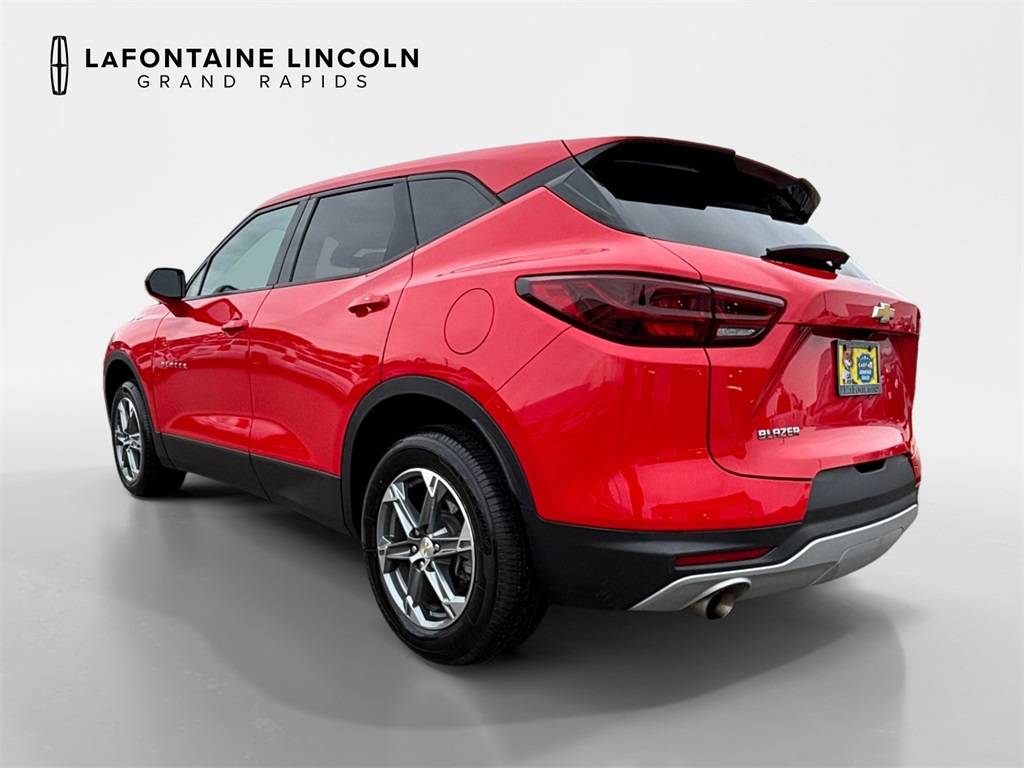 Thumbnail 5