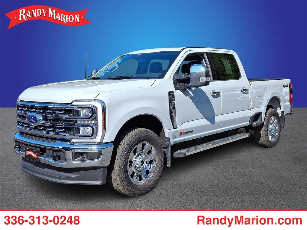 2025 Ford Super Duty F-250 LARIAT — Pickup Truck — 6,000 mi — West Jefferson, NC