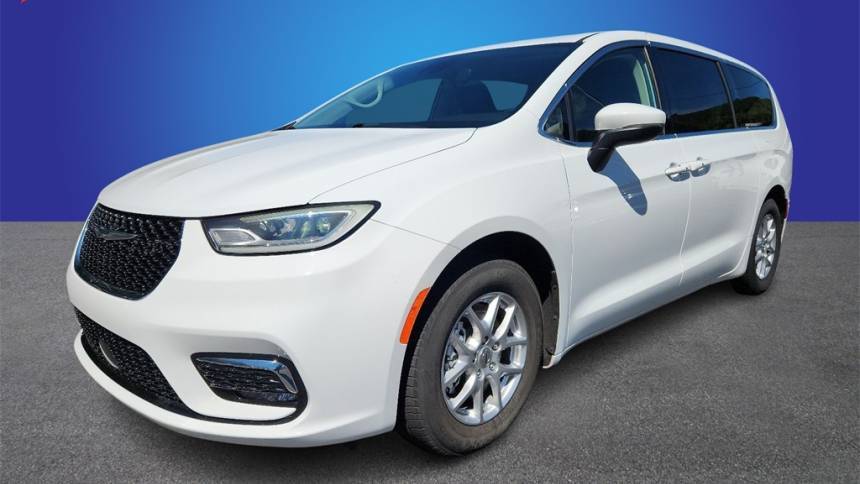 2023 Chrysler Pacifica Touring L — Minivan — 65,961 mi — West Jefferson, NC