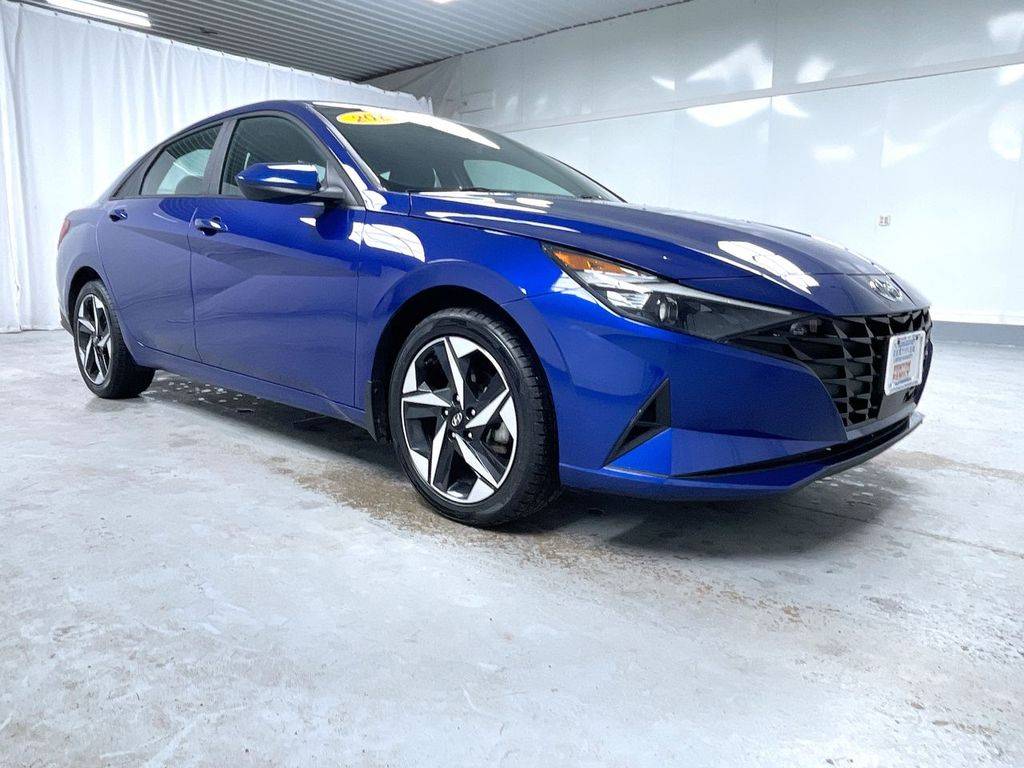 2023 Hyundai Elantra SEL — Sedan — 23,378 mi — Swanzey, NH