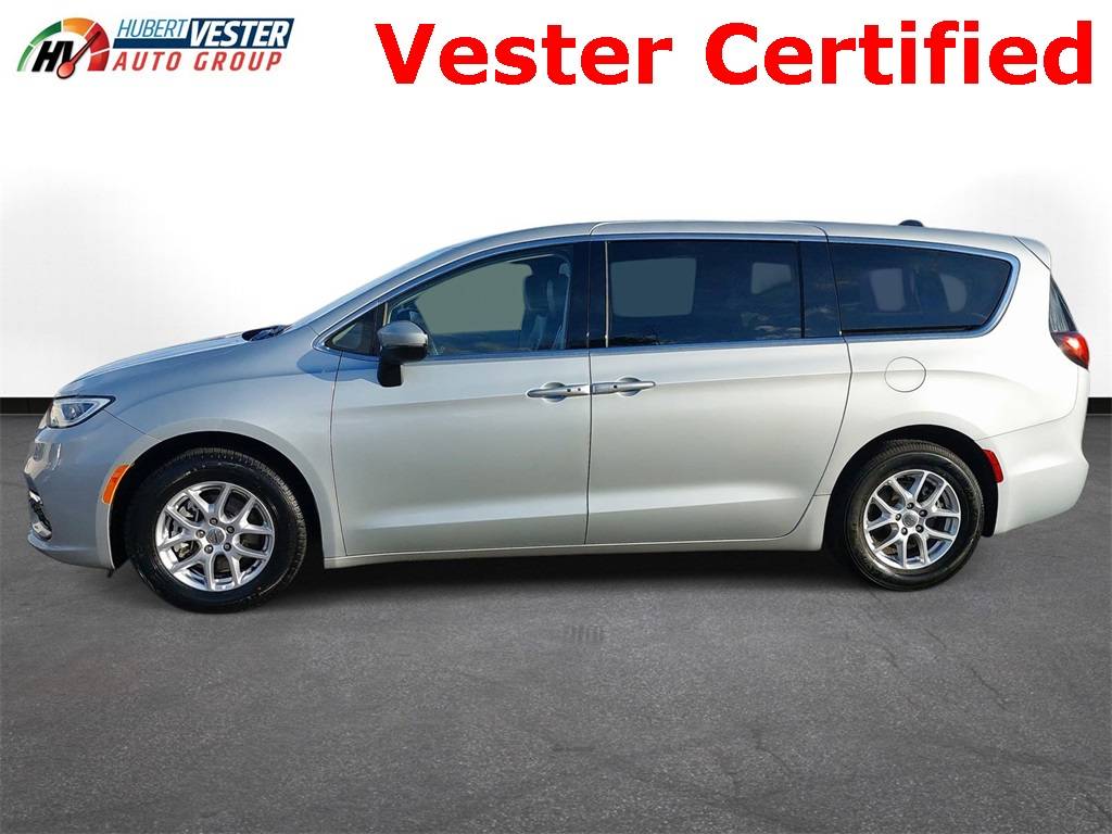 2023 Chrysler Pacifica Touring L — Minivan — 57,489 mi — Wilson, NC