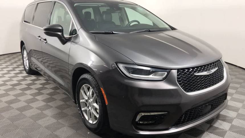 2022 Chrysler Pacifica Touring L — Minivan — 84,178 mi — Shelbyville, IN