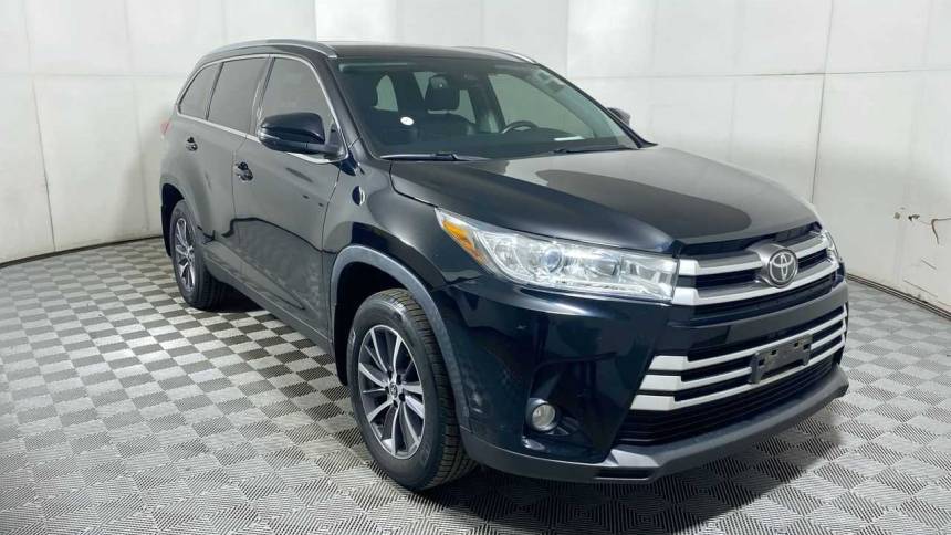 2019 Toyota Highlander XLE — SUV — 101,792 mi — Greenwood, IN