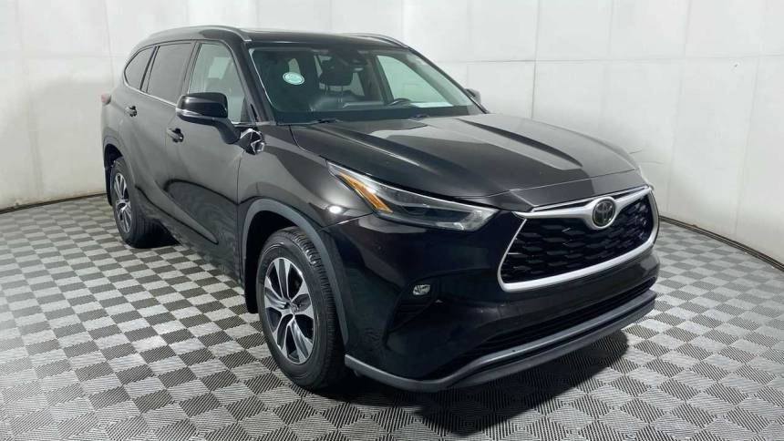 2021 Toyota Highlander XLE — SUV — 76,448 mi — Greenwood, IN