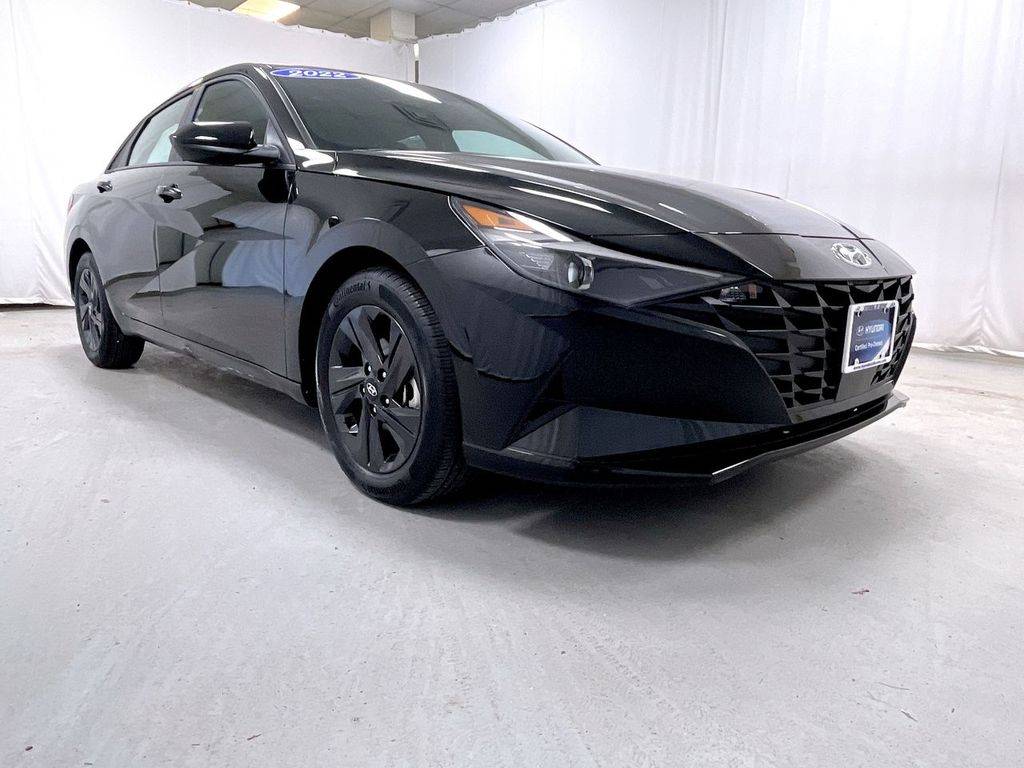 2022 Hyundai Elantra SEL — Sedan — 5,532 mi — Keene, NH