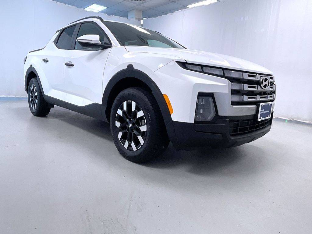 2025 Hyundai Santa Cruz SEL Activity — Pickup Truck — 3,951 mi — Keene, NH