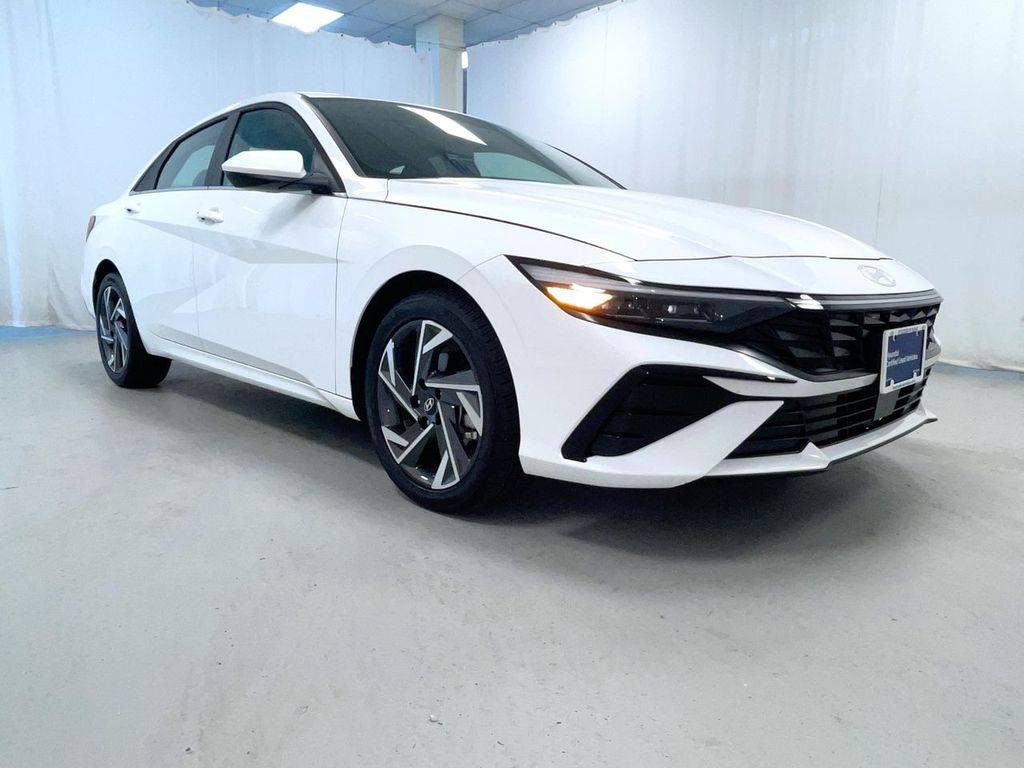 2025 Hyundai Elantra SEL Convenience — Sedan — 3,190 mi — Keene, NH