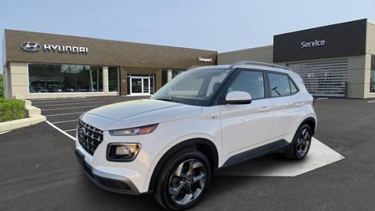 2024 Hyundai Venue SEL — SUV — 5,527 mi — Middletown, RI