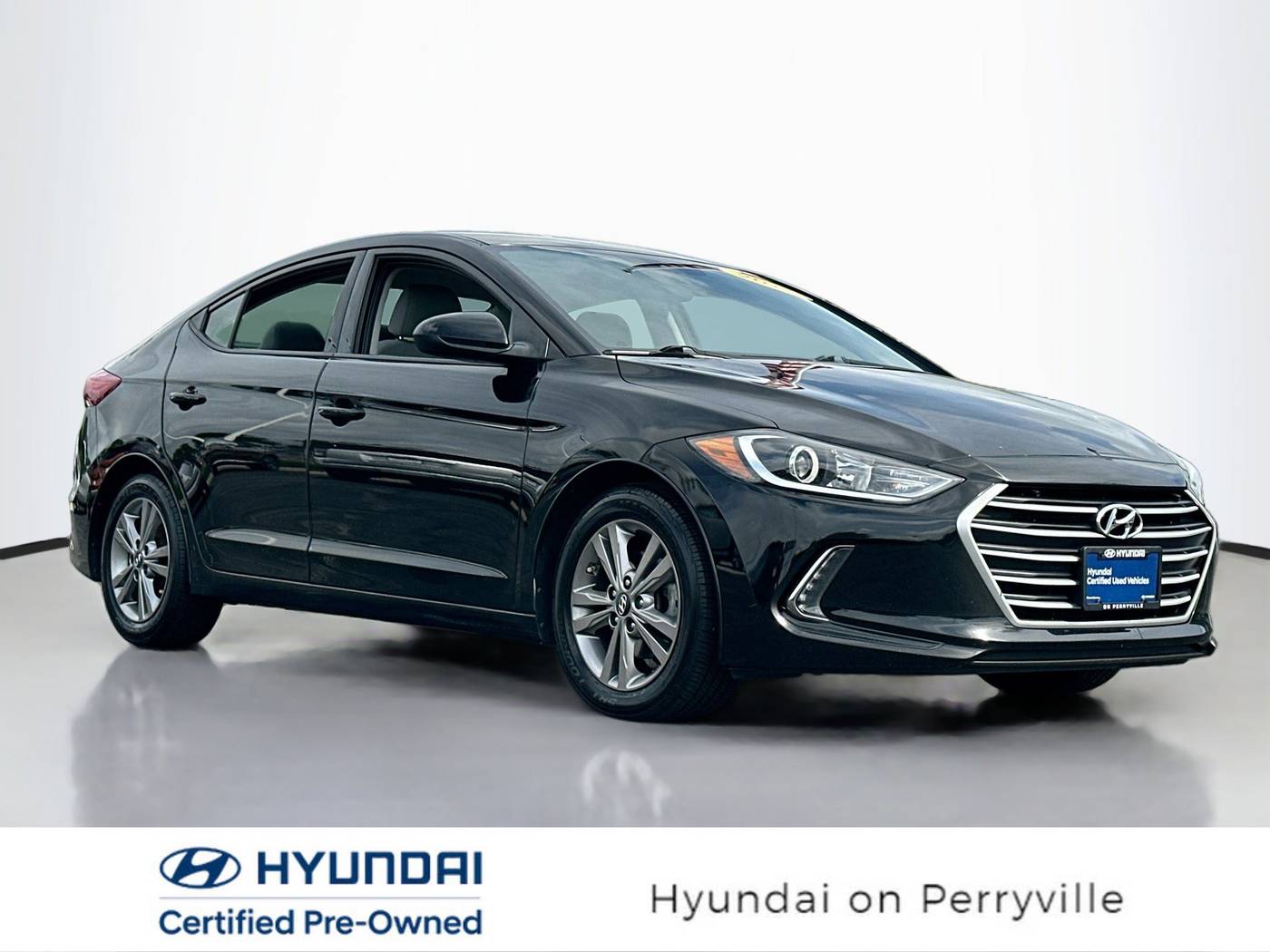 2017 Hyundai Elantra SE — Sedan — 99,025 mi — Rockford, IL