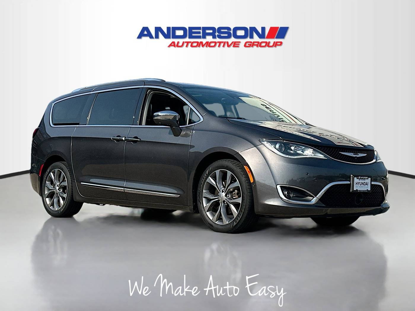 2018 Chrysler Pacifica Limited — Minivan — 131,930 mi — Rockford, IL