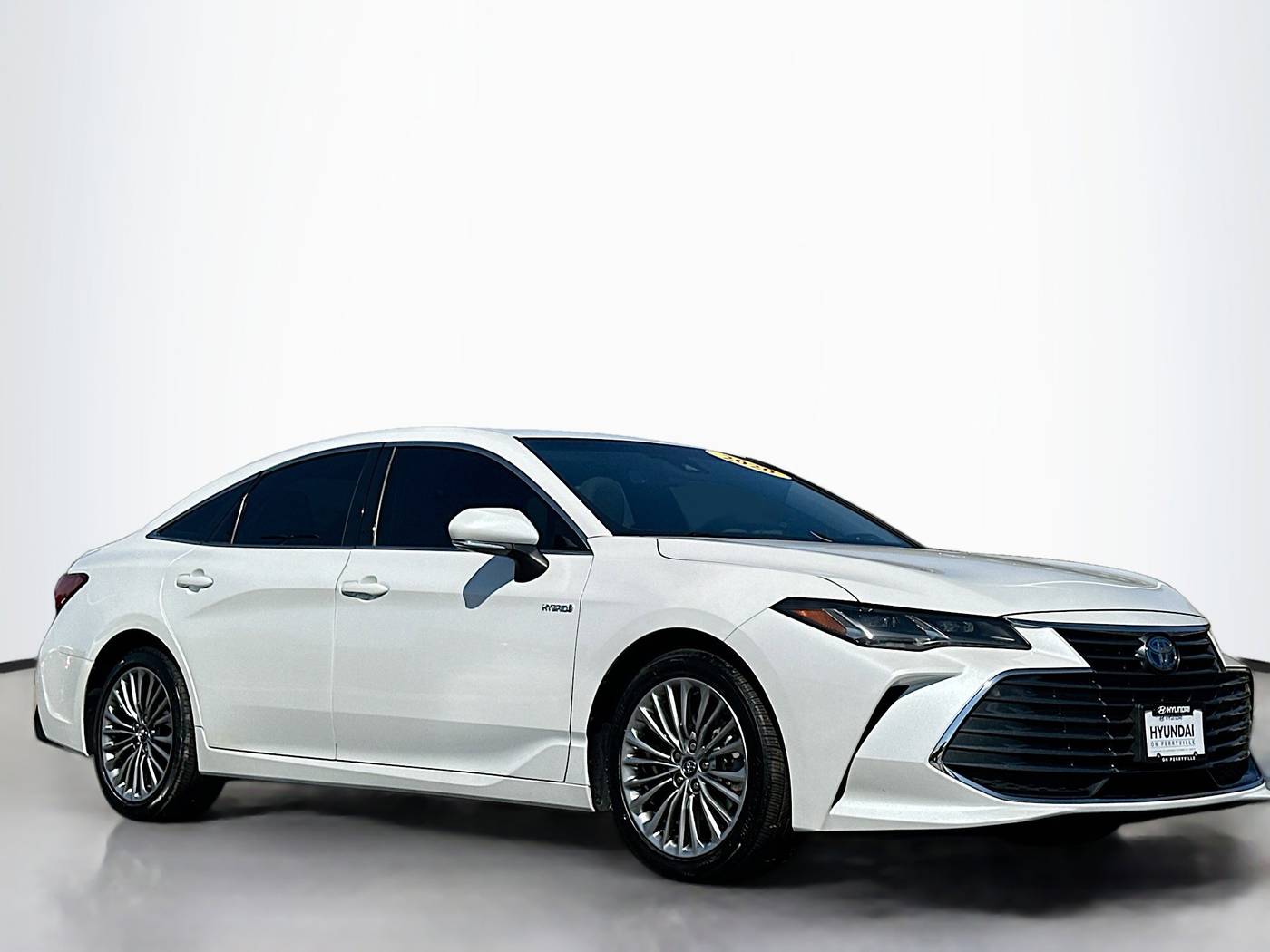 2020 Toyota Avalon Hybrid Limited — Sedan — 58,768 mi — Rockford, IL