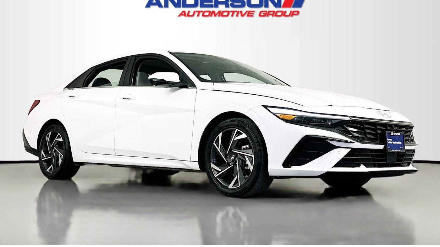 2024 Hyundai Elantra Limited — Sedan — 13,124 mi — Rockford, IL
