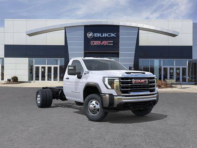 2026 GMC Sierra 3500HD CC Pro