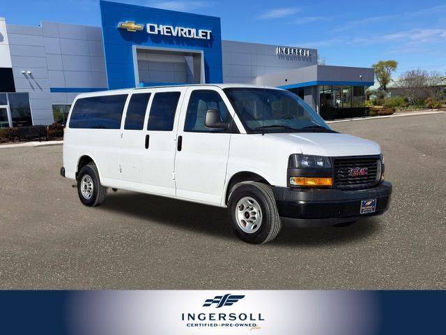 2023 GMC Savana Passenger