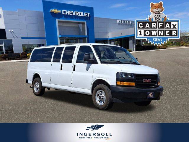 2023 GMC Savana Passenger