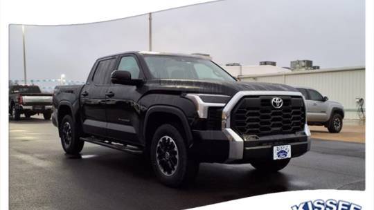 2022 Toyota Tundra SR5 — Pickup Truck — 17,148 mi — Claremore, OK